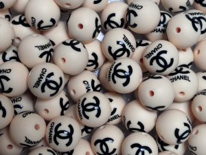 wholesale Silicone Creme 15mm Round Chanel beads